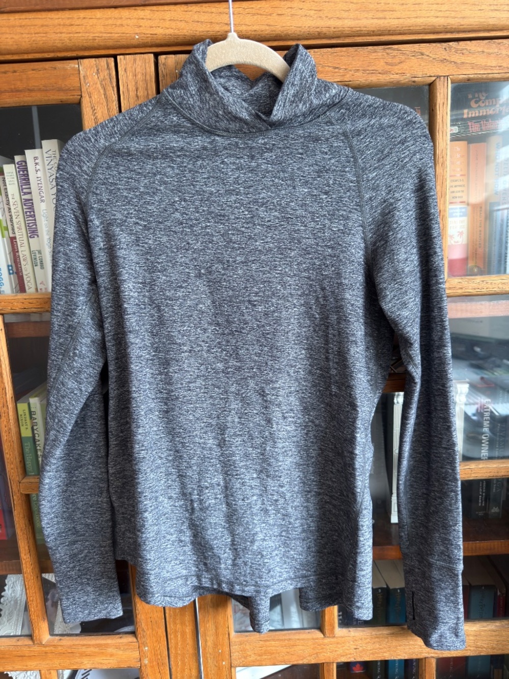 Lululemon Warm Your Core Long Sleeve Shirt Heathered Black Rulu -Estimate Size 6 - Picture 4 of 7